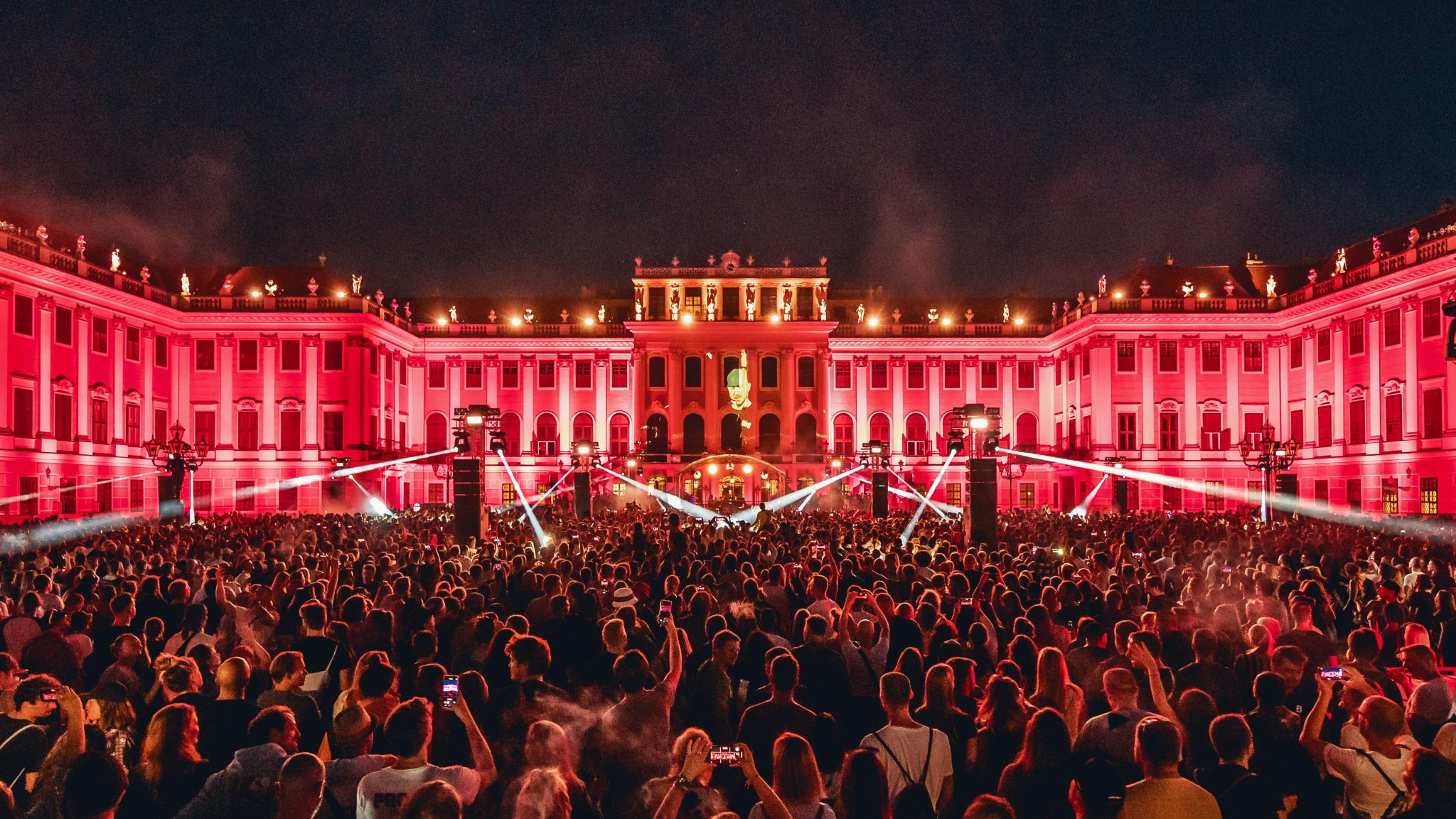 Clubbing Schloss Schönbrunn 2021